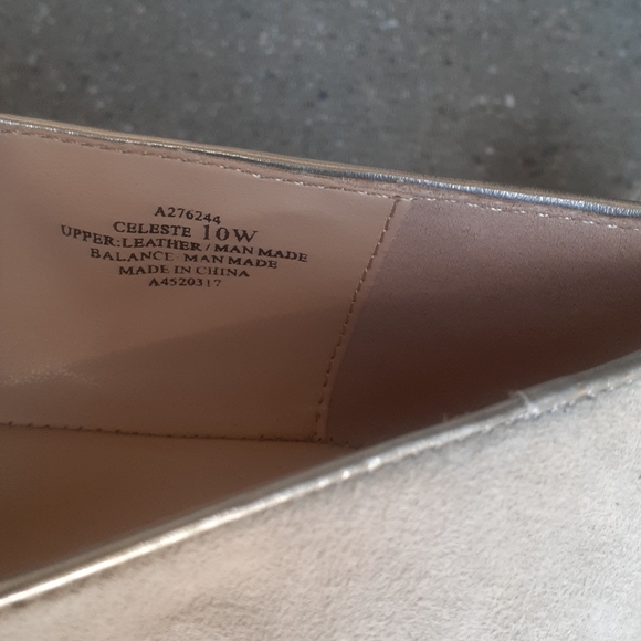 Wonder BEE HAPPY Nude Suede Ballet flat shoes - Picture 5 of 6